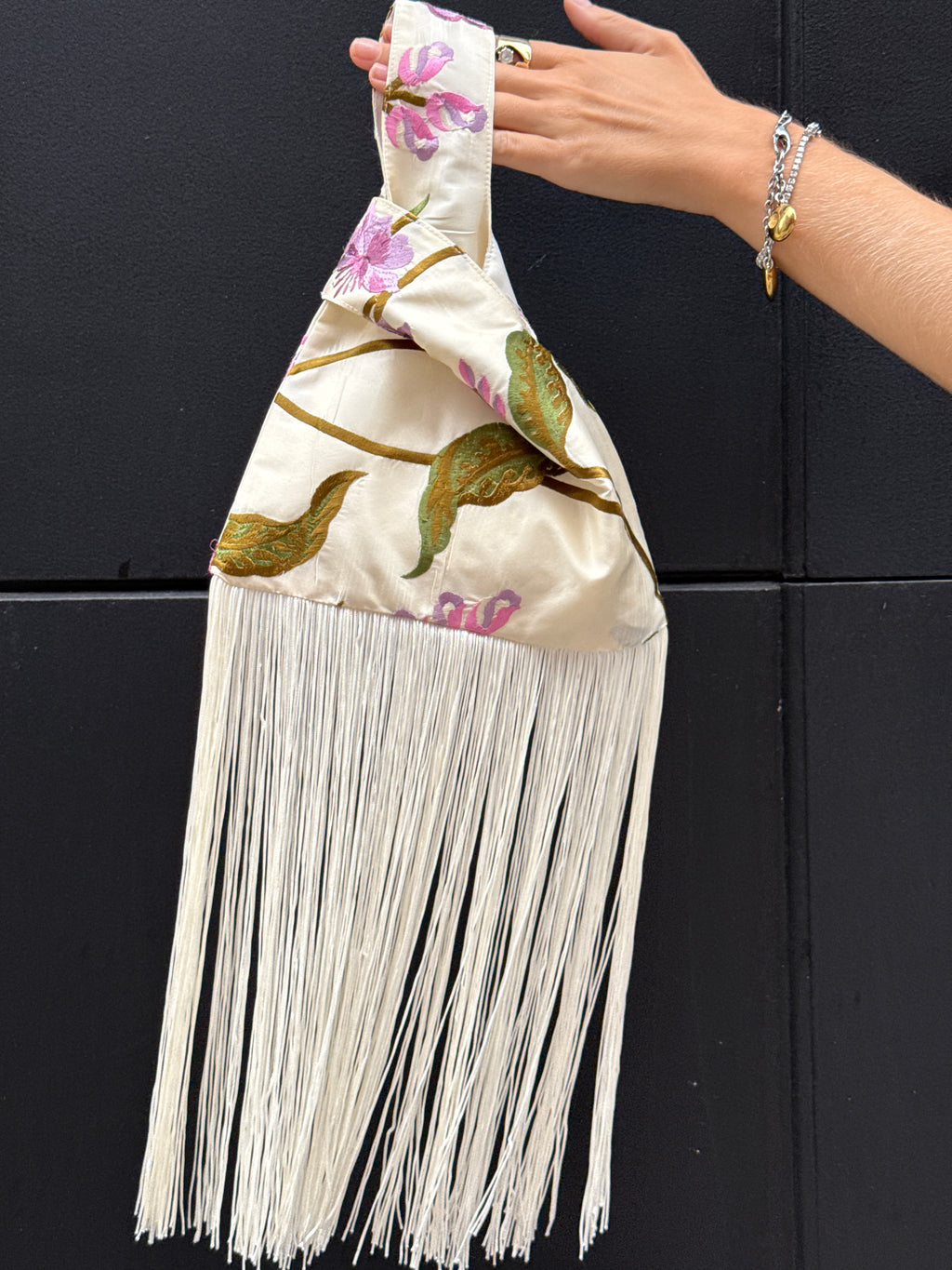 The Vine Bag White